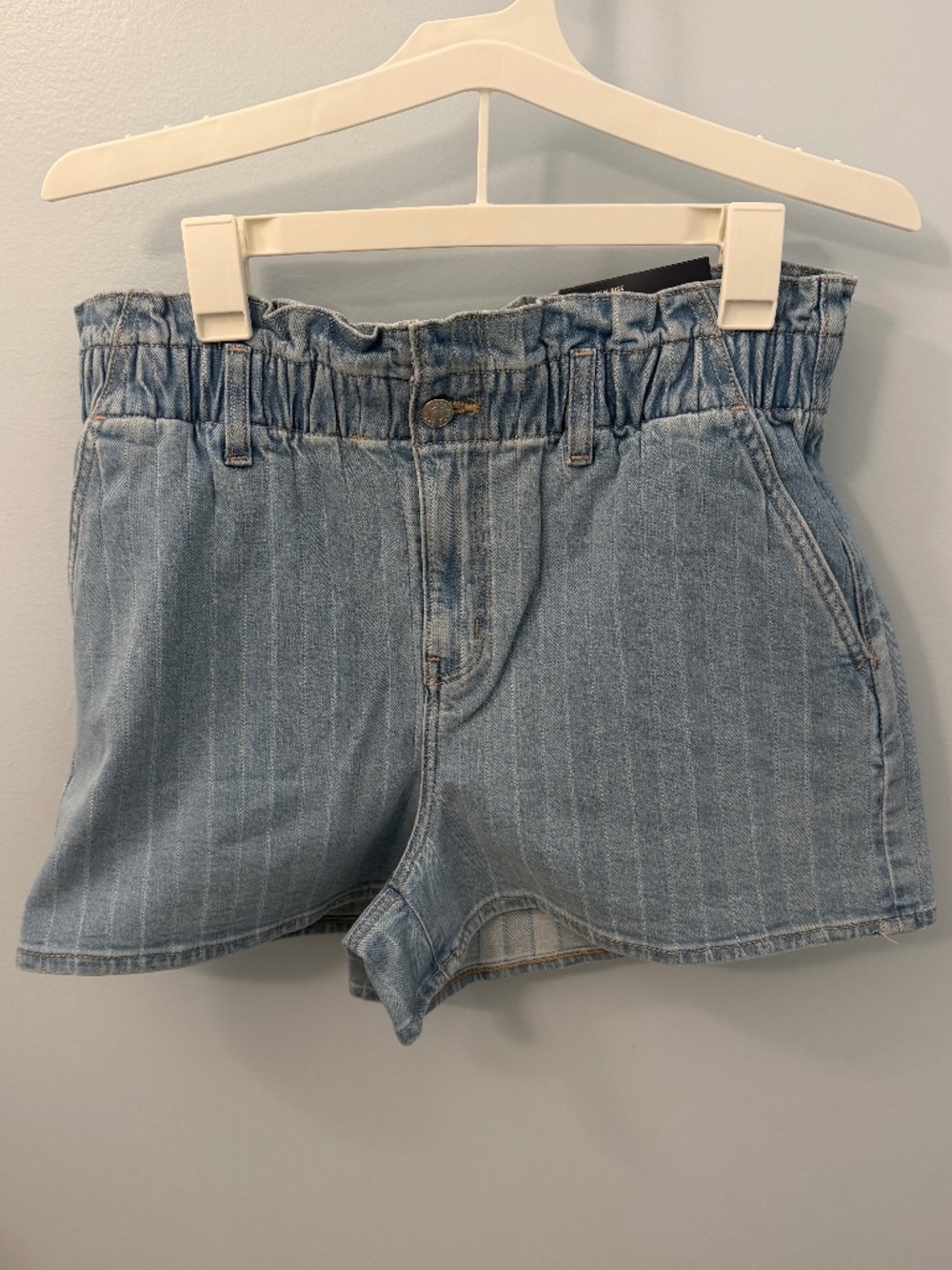American Eagle High Rise Stretch Mom Shorts